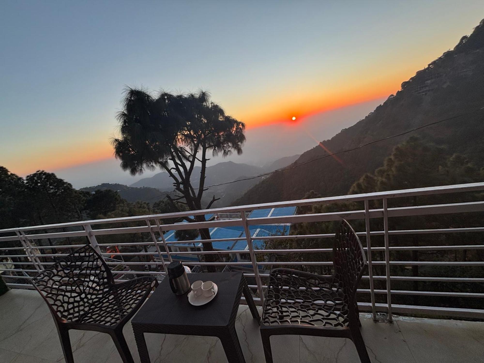 Panormic View By The North Edge Apartment กัสซอลี ภายนอก รูปภาพ