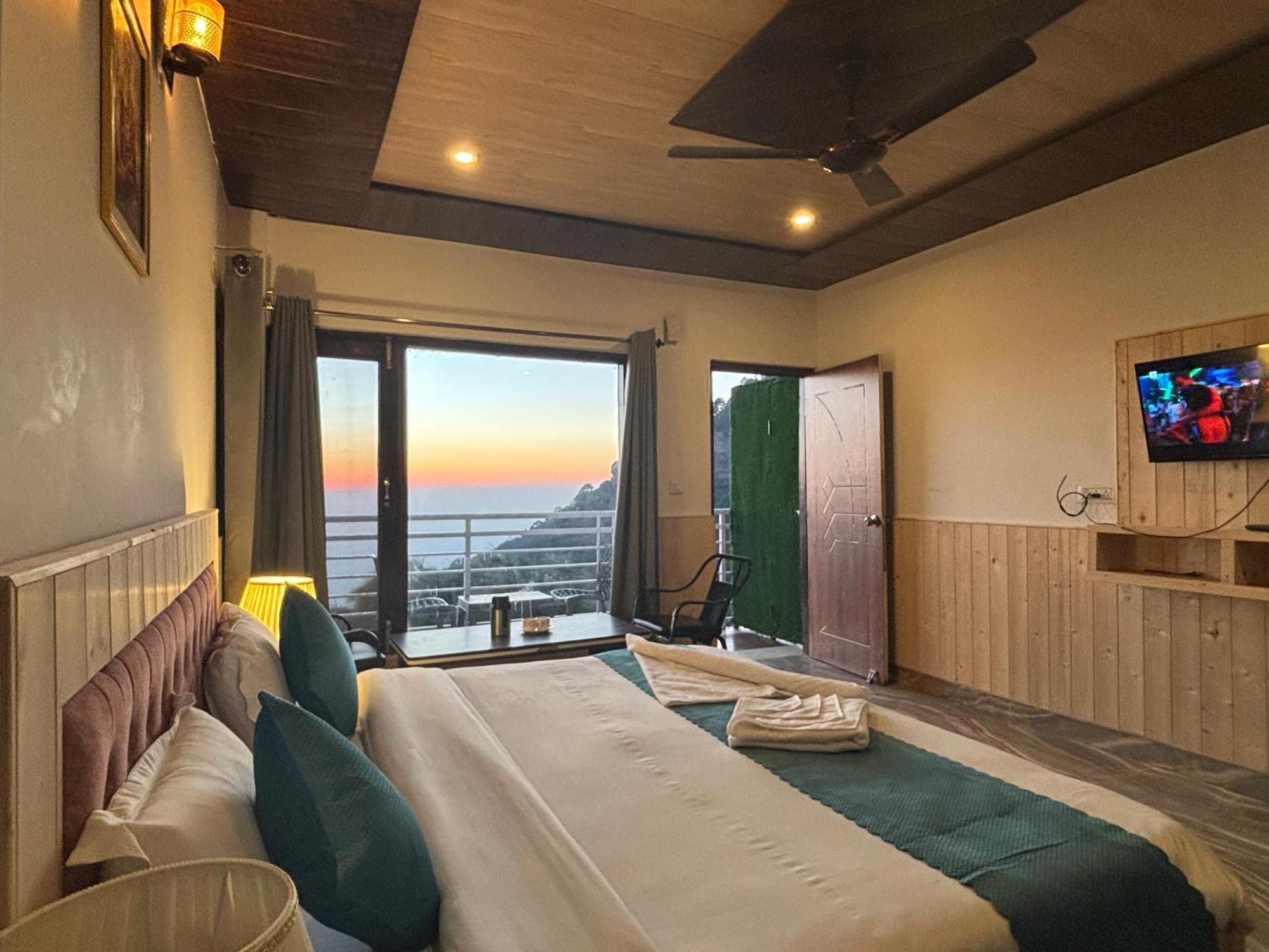 Panormic View By The North Edge Apartment กัสซอลี ภายนอก รูปภาพ