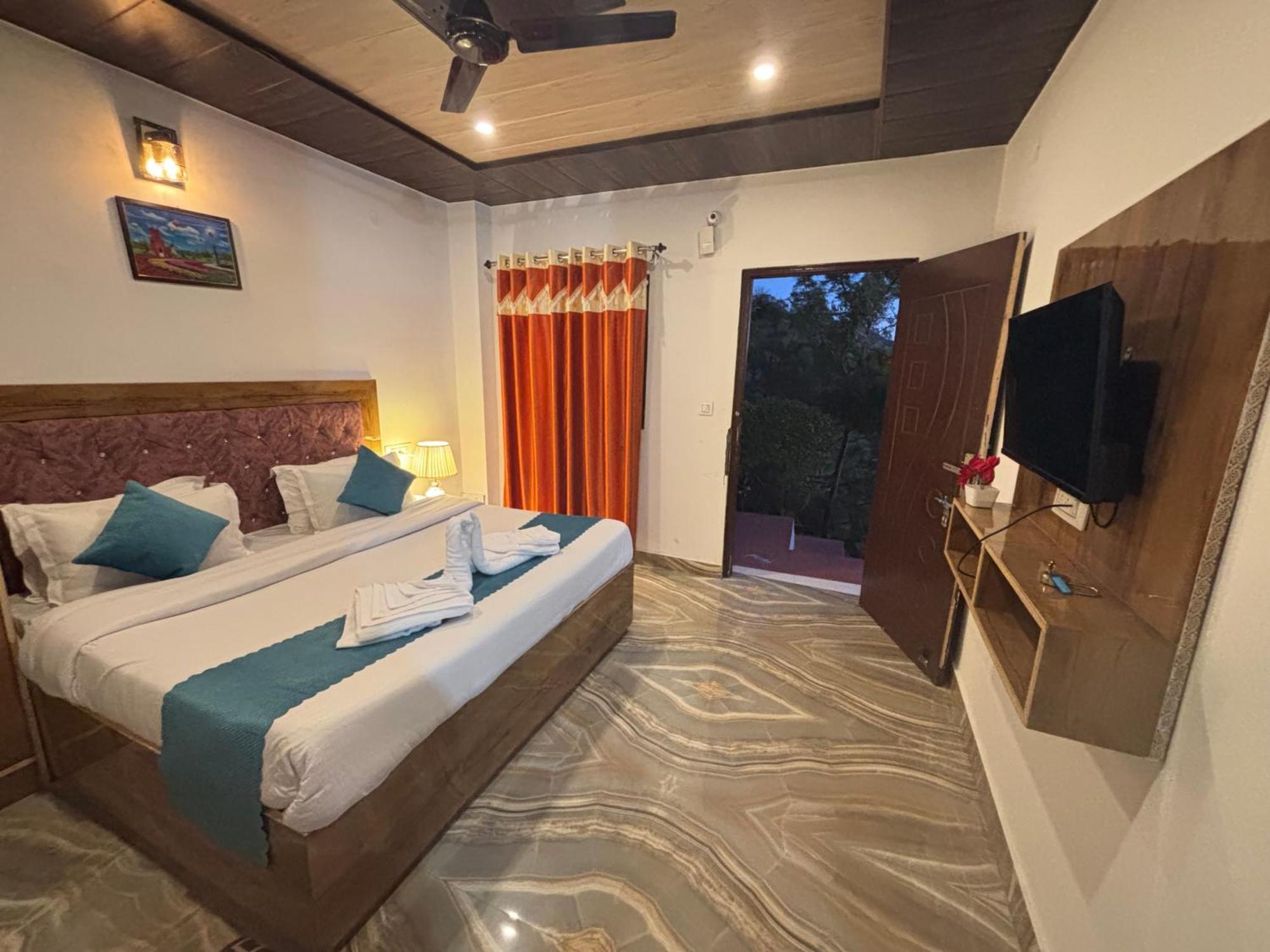 Panormic View By The North Edge Apartment กัสซอลี ภายนอก รูปภาพ